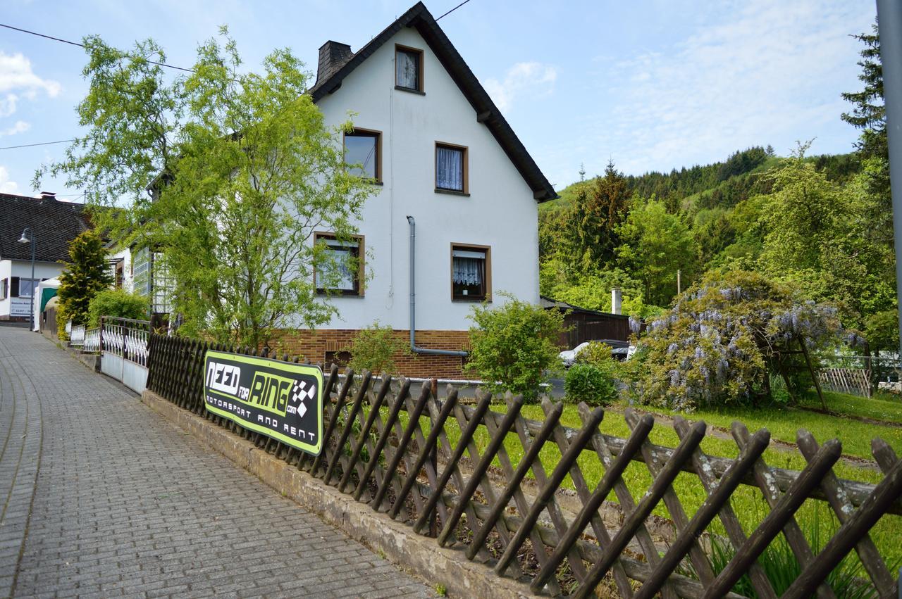 Franky House Am Nuerburgring Bed & Breakfast Quiddelbach Exterior photo